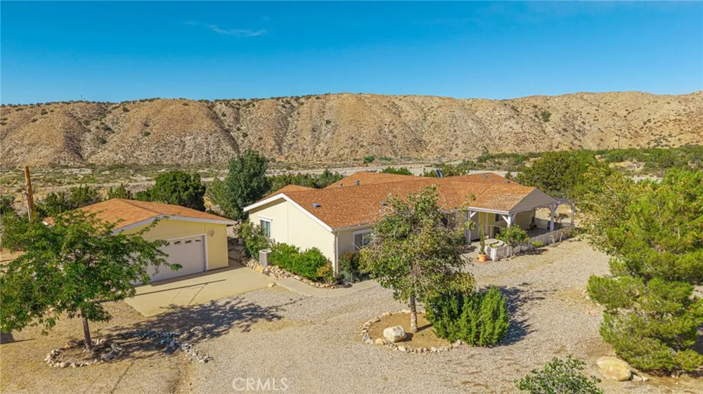 29520 Piani Pearblossom, CA 93553