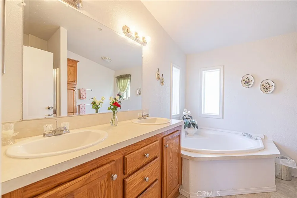 29520 Piani Pearblossom, CA 93553