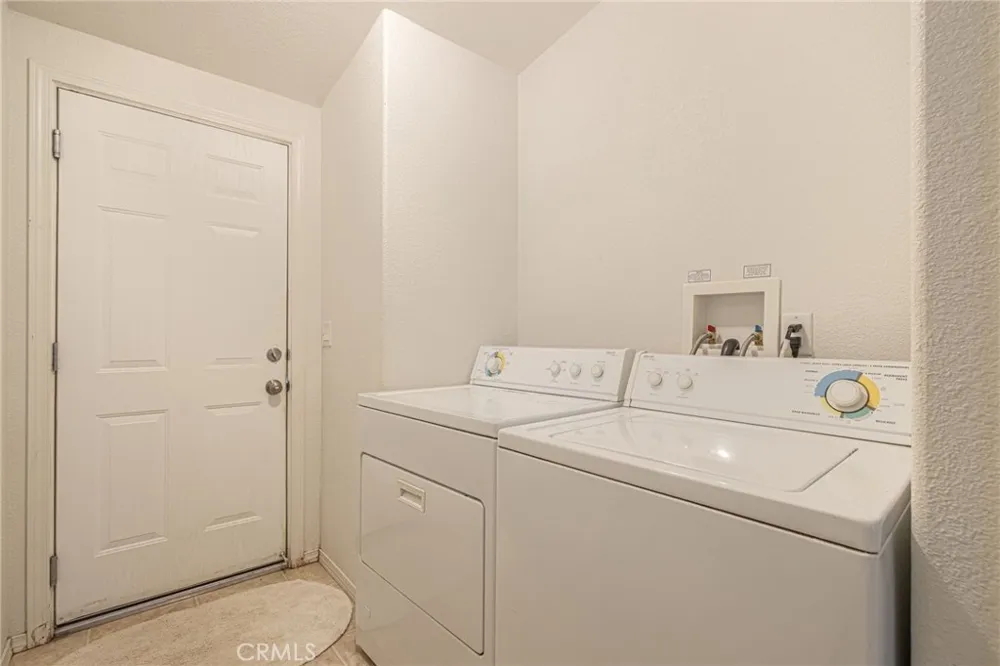 29520 Piani Pearblossom, CA 93553