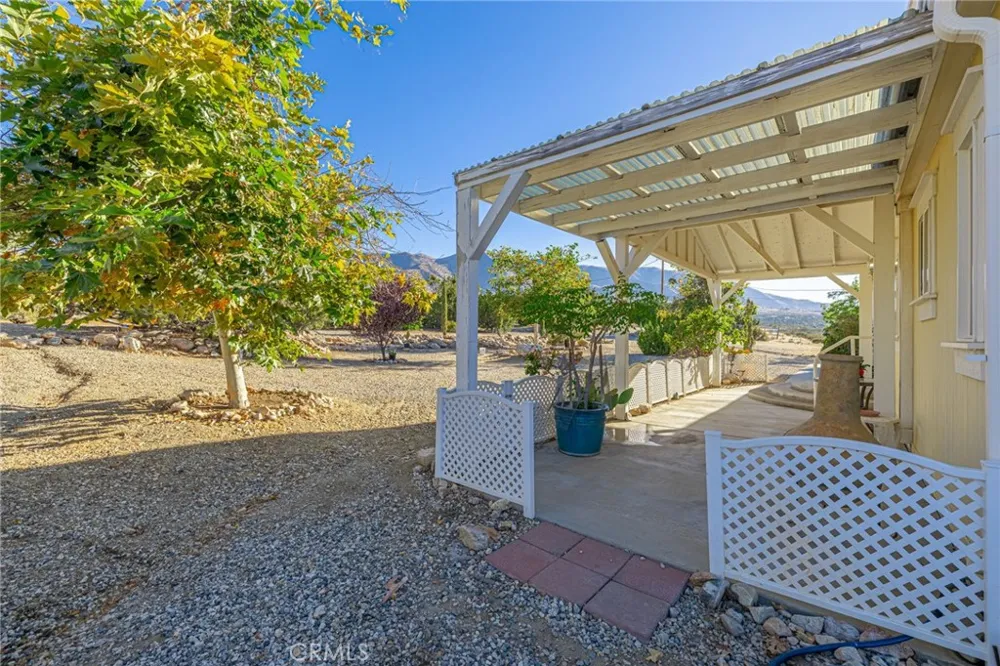 29520 Piani Pearblossom, CA 93553
