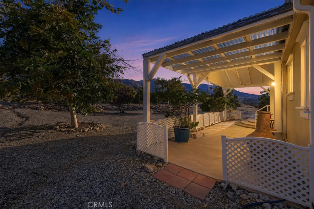 29520 Piani Pearblossom, CA 93553