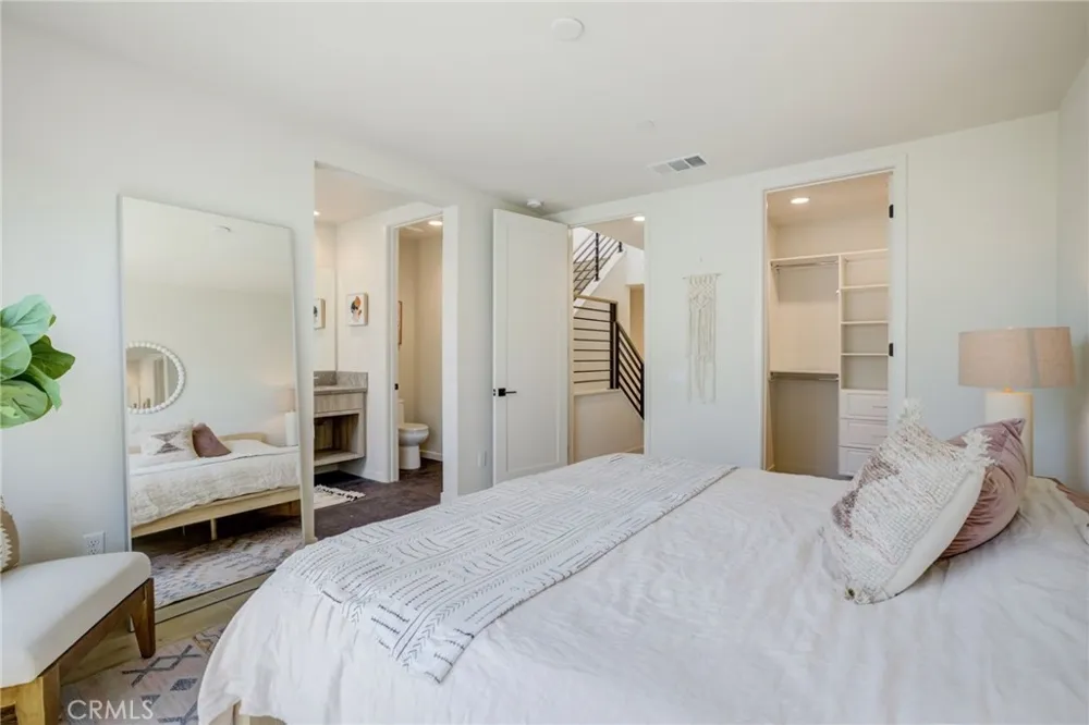 4518 Ayla Lane Eagle Rock, CA 90041