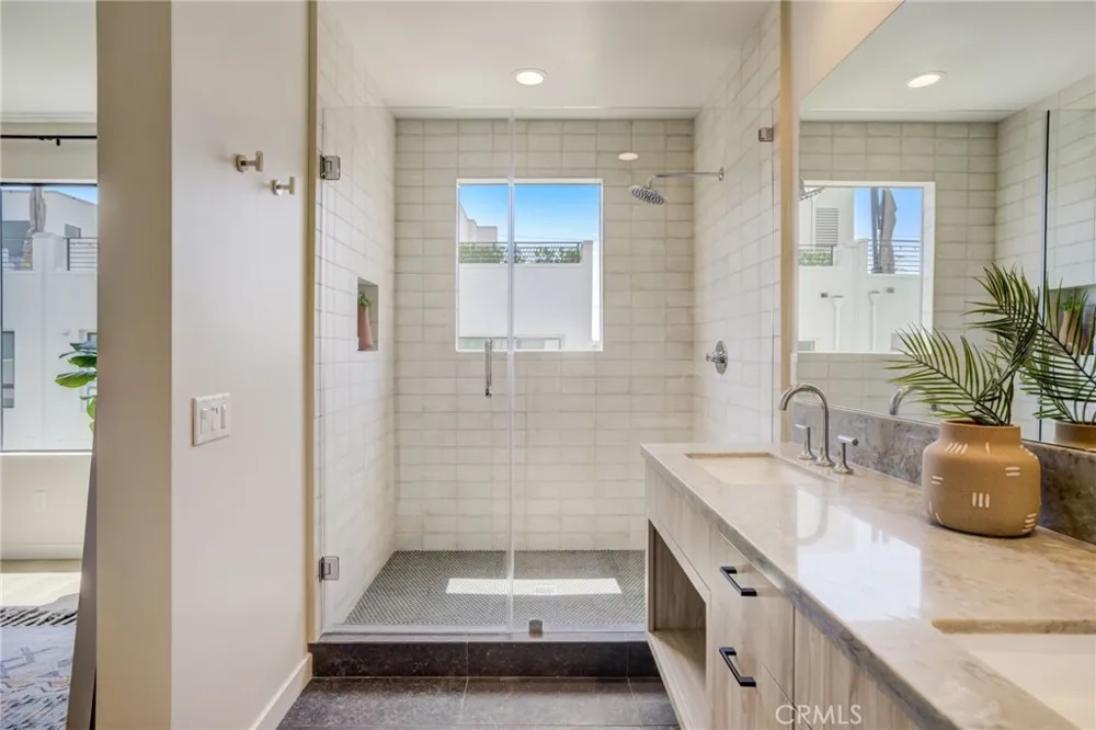 4518 Ayla Lane Eagle Rock, CA 90041