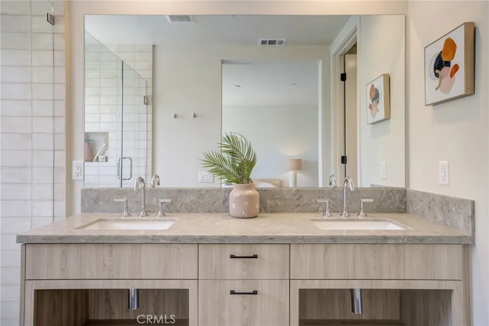 4518 Ayla Lane Eagle Rock, CA 90041