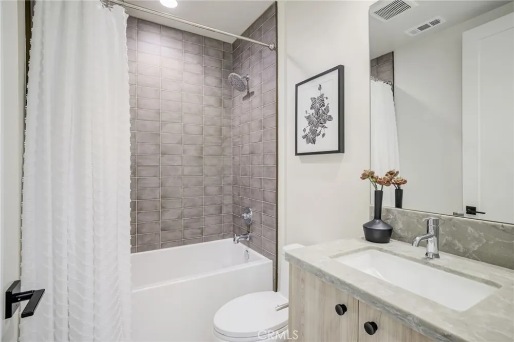 4518 Ayla Lane Eagle Rock, CA 90041