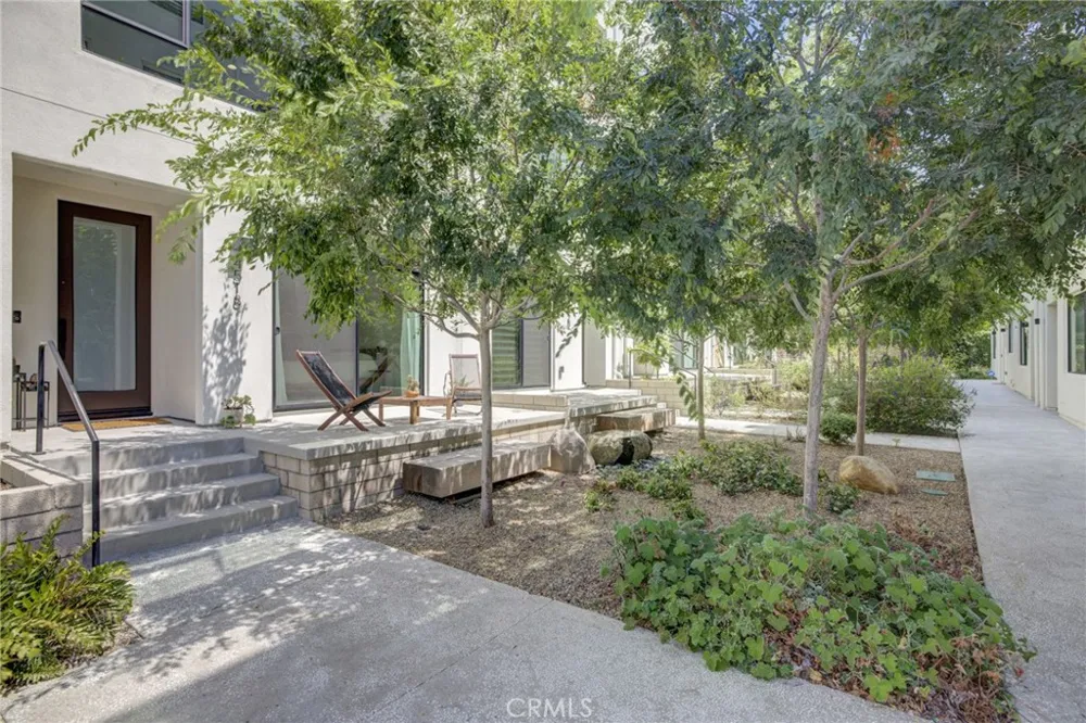 4518 Ayla Lane Eagle Rock, CA 90041