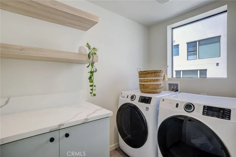 4518 Ayla Lane Eagle Rock, CA 90041