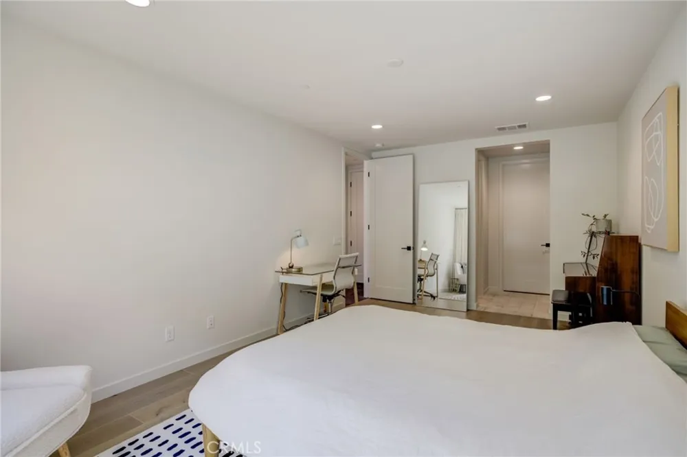 4518 Ayla Lane Eagle Rock, CA 90041