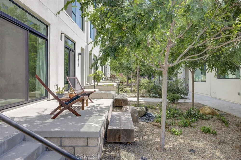 4518 Ayla Lane Eagle Rock, CA 90041