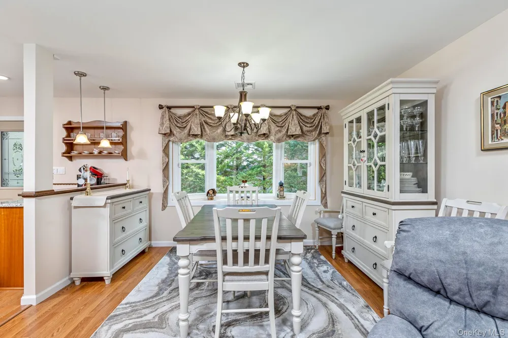 276 Parkway Drive Calverton, NY 11933