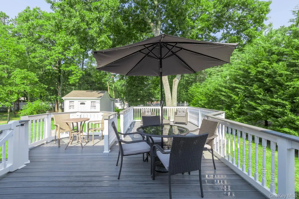 276 Parkway Drive Calverton, NY 11933
