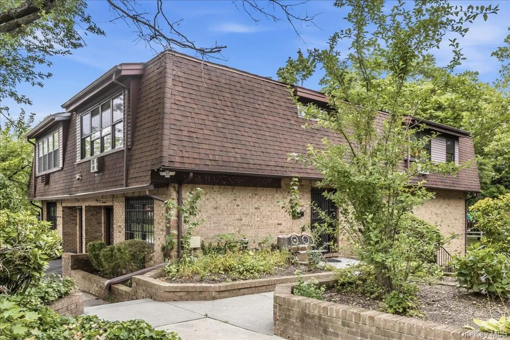 6117 231st Street #2 Oakland Gardens, NY 11364