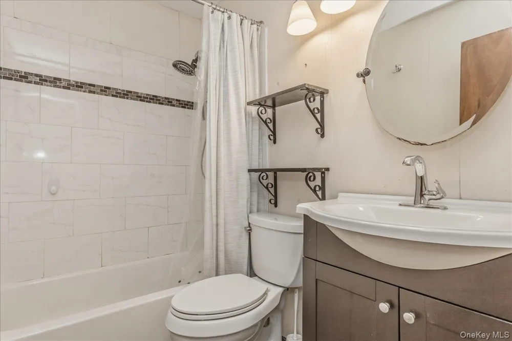 6117 231st Street #2 Oakland Gardens, NY 11364