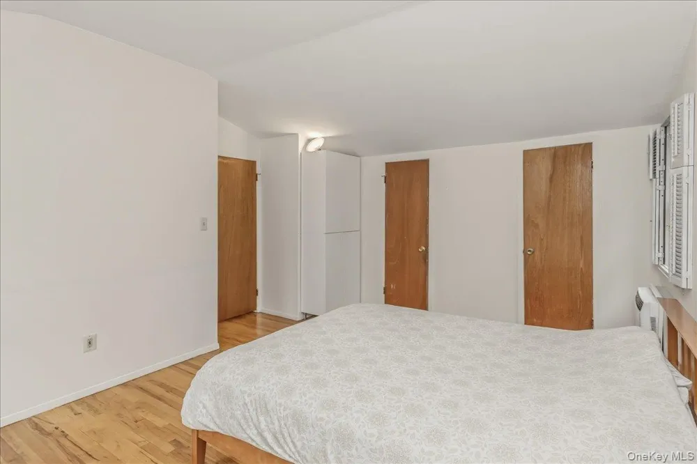 6117 231st Street #2 Oakland Gardens, NY 11364