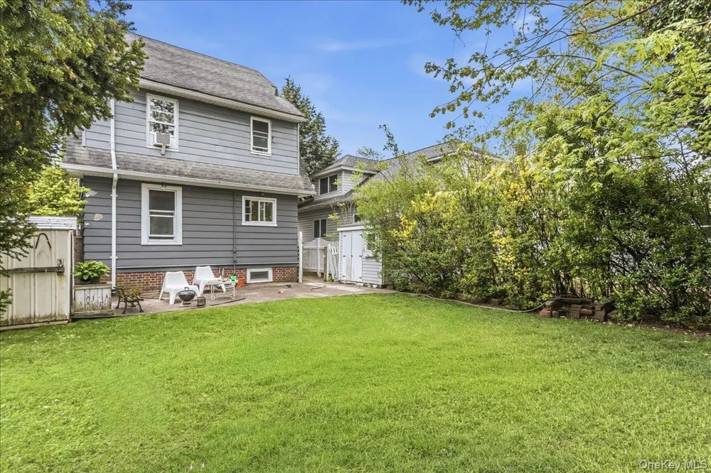 4311 Westmoreland Street Little Neck, NY 11363