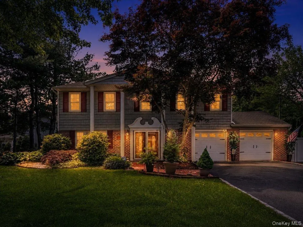 98 Florida Avenue Commack, NY 11725