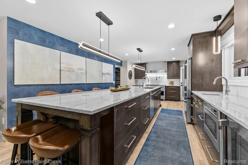 5800 Lockwood Drive Washington Township, MI 48094