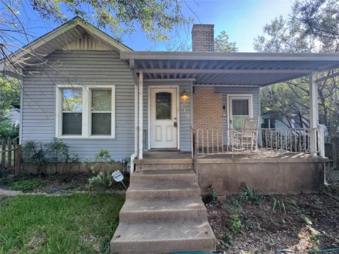 810 33rd Street
