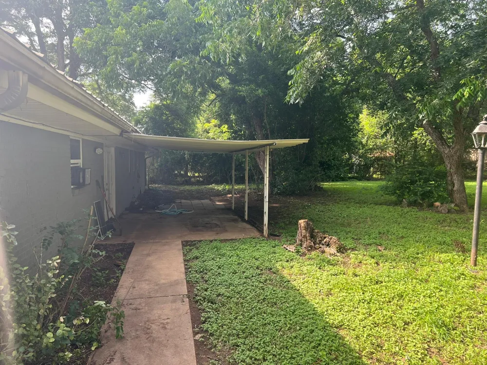 204 Rockdale Street Lexington, TX 78947