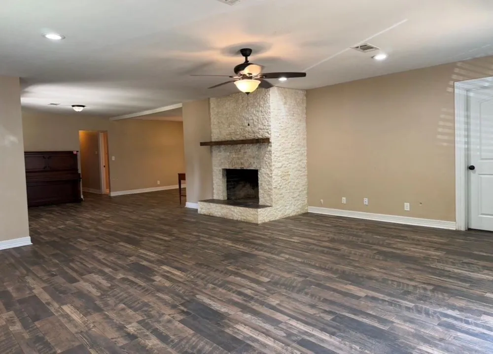 204 Rockdale Street Lexington, TX 78947