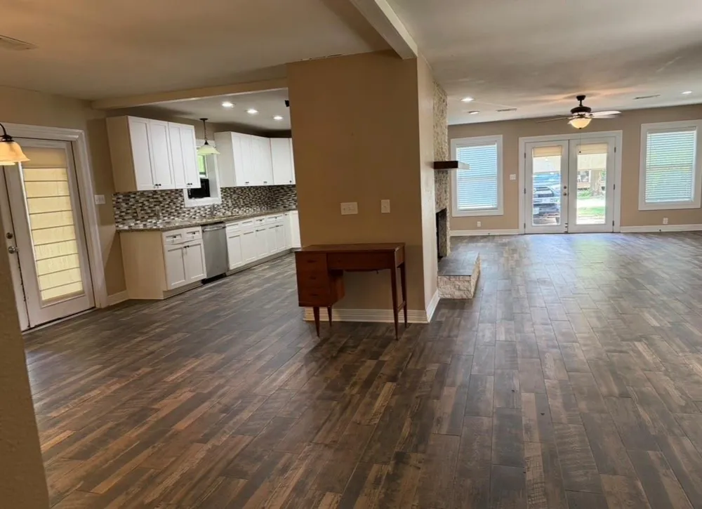 204 Rockdale Street Lexington, TX 78947