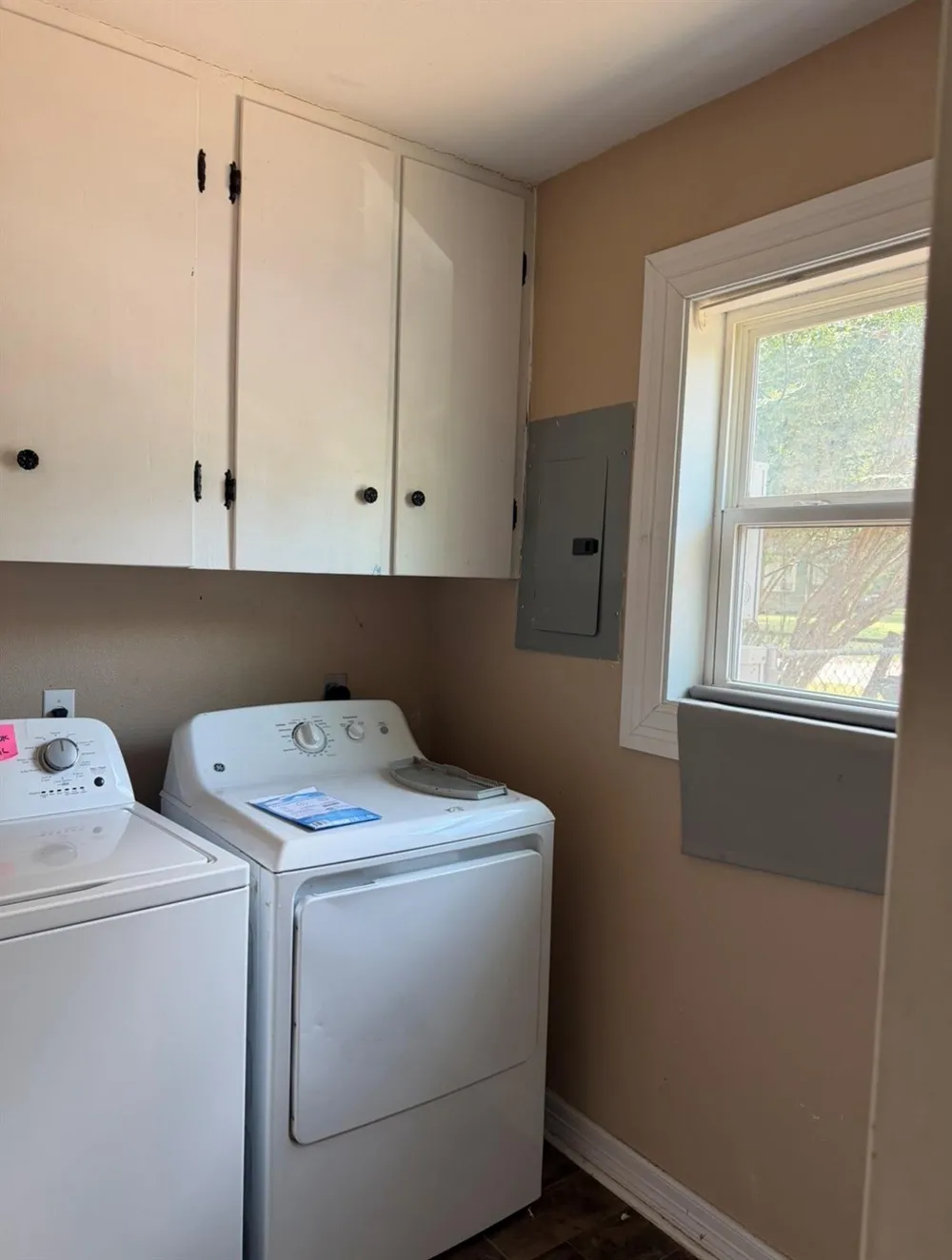 204 Rockdale Street Lexington, TX 78947