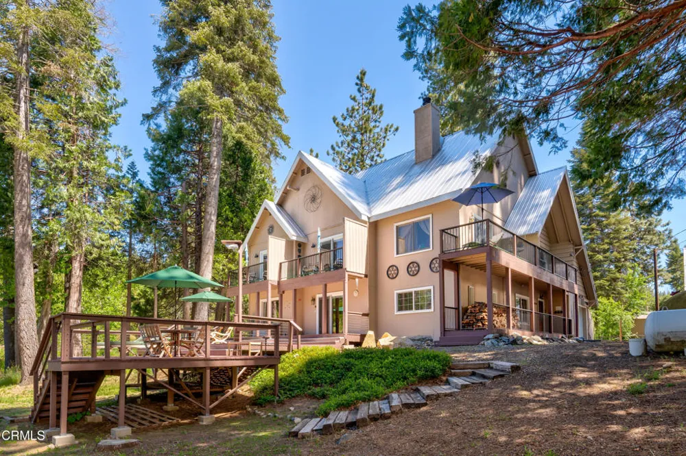 1221 Highway 41 Fish Camp, CA 93623