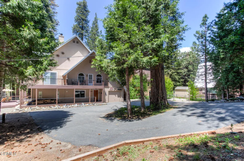 1221 Highway 41 Fish Camp, CA 93623