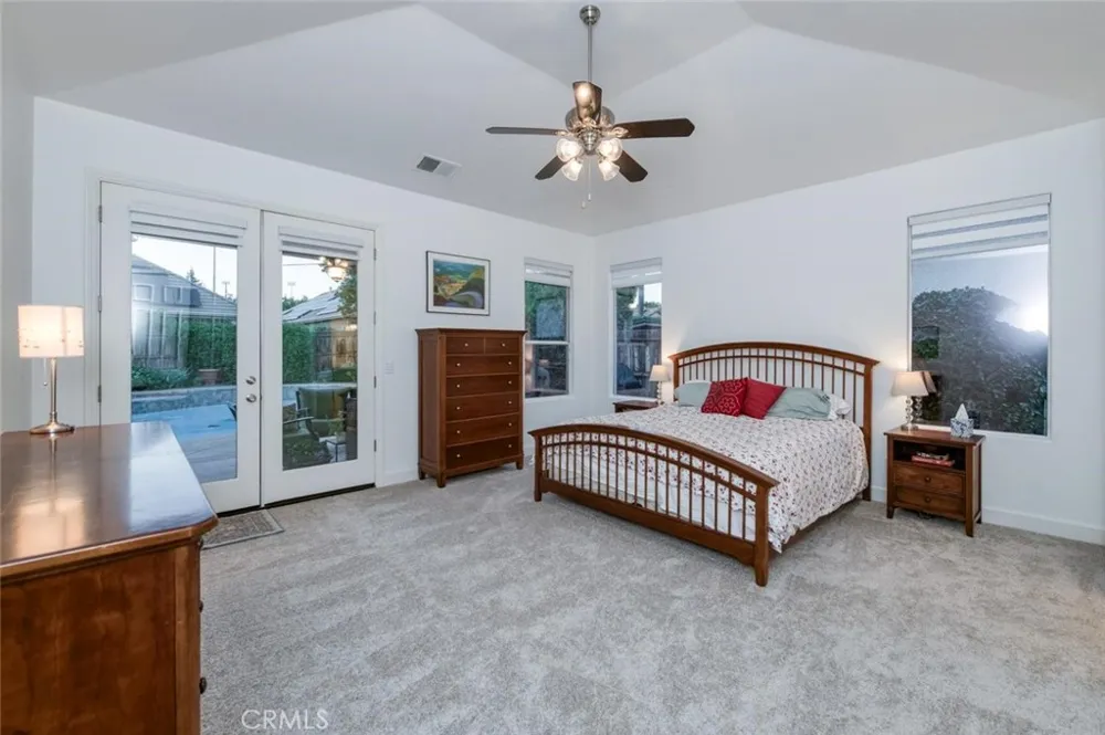 73 W Houston Clovis, CA 93611