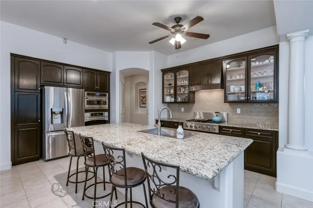 73 W Houston Clovis, CA 93611