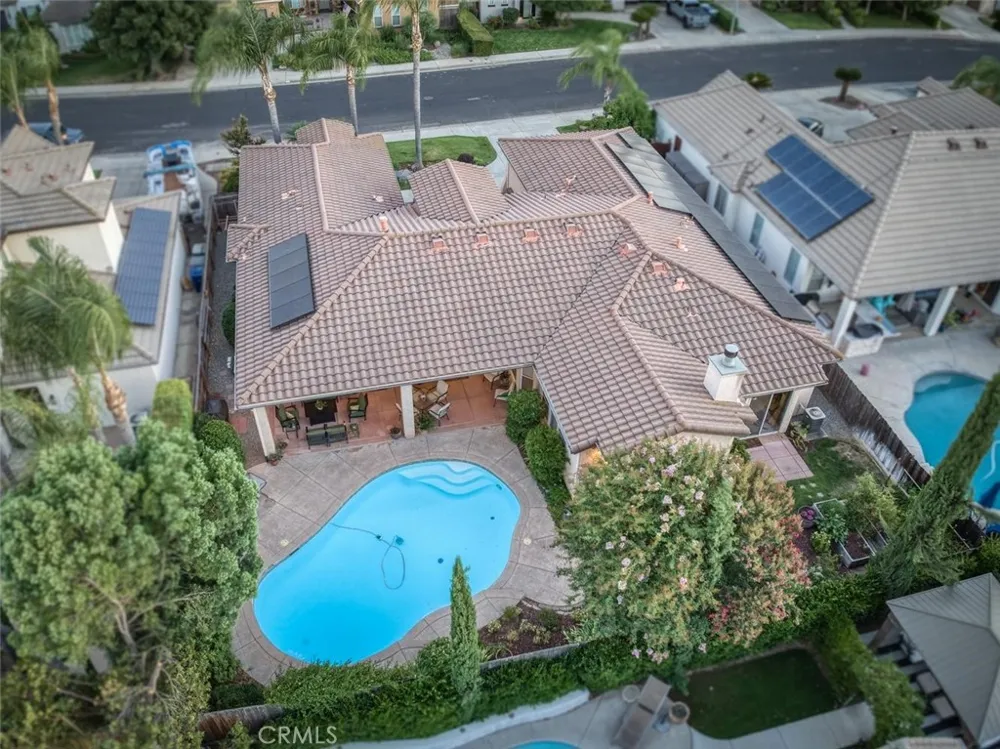 73 W Houston Clovis, CA 93611