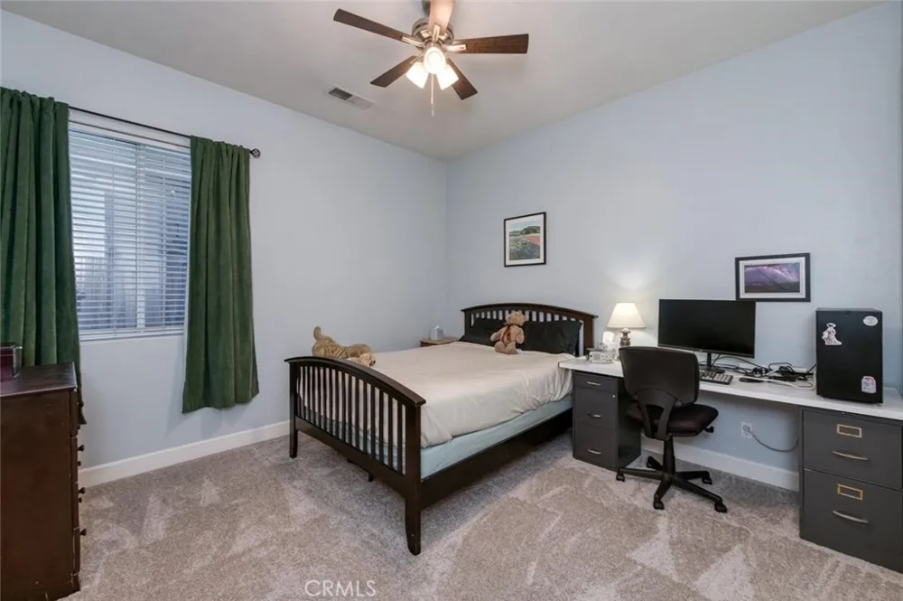 73 W Houston Clovis, CA 93611