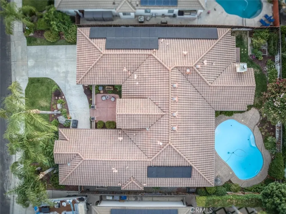 73 W Houston Clovis, CA 93611