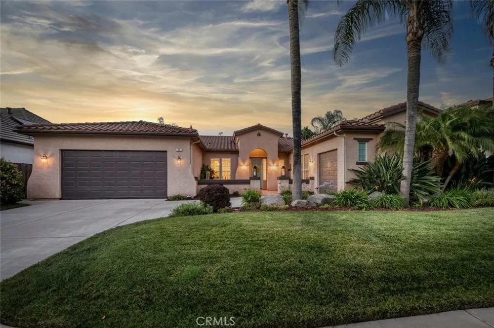 73 W Houston Clovis, CA 93611