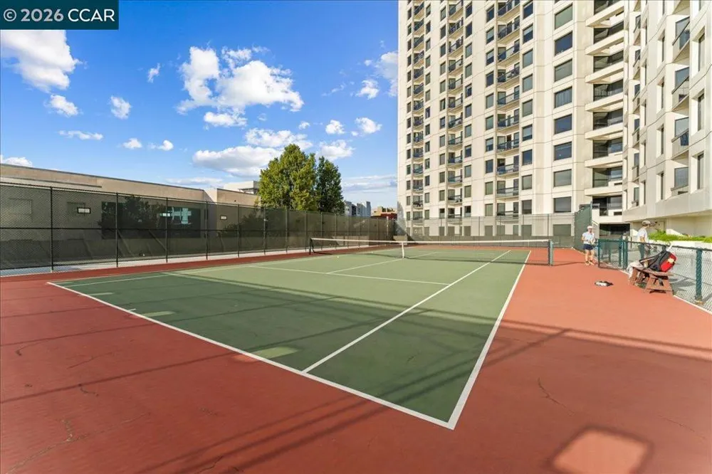 6363 Christie Ave #406 Emeryville, CA 94608
