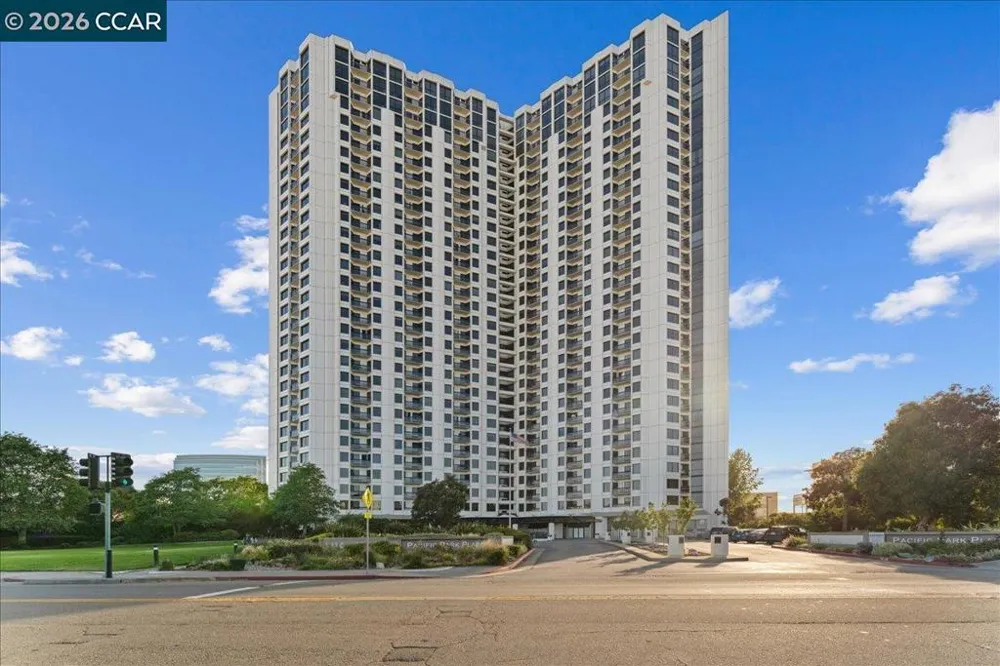 6363 Christie Ave #406 Emeryville, CA 94608