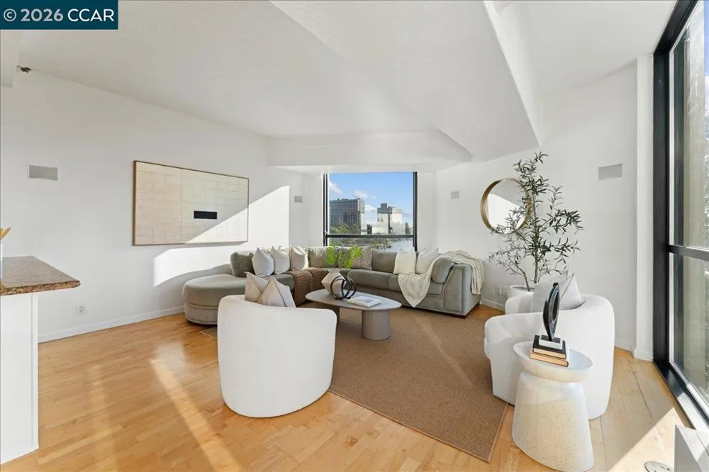 6363 Christie Ave #406 Emeryville, CA 94608