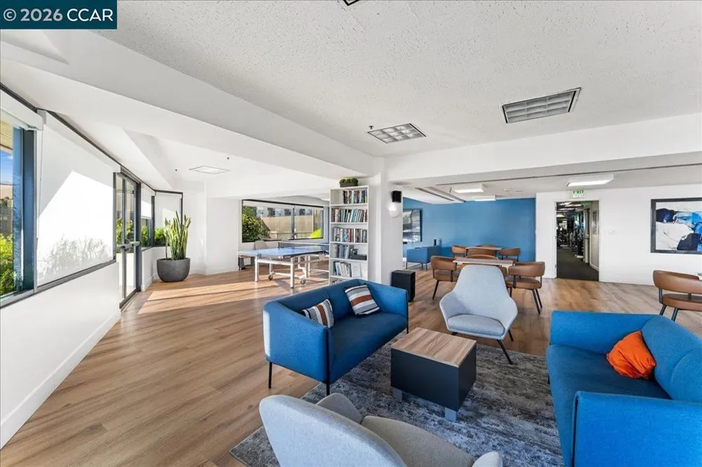 6363 Christie Ave #406 Emeryville, CA 94608