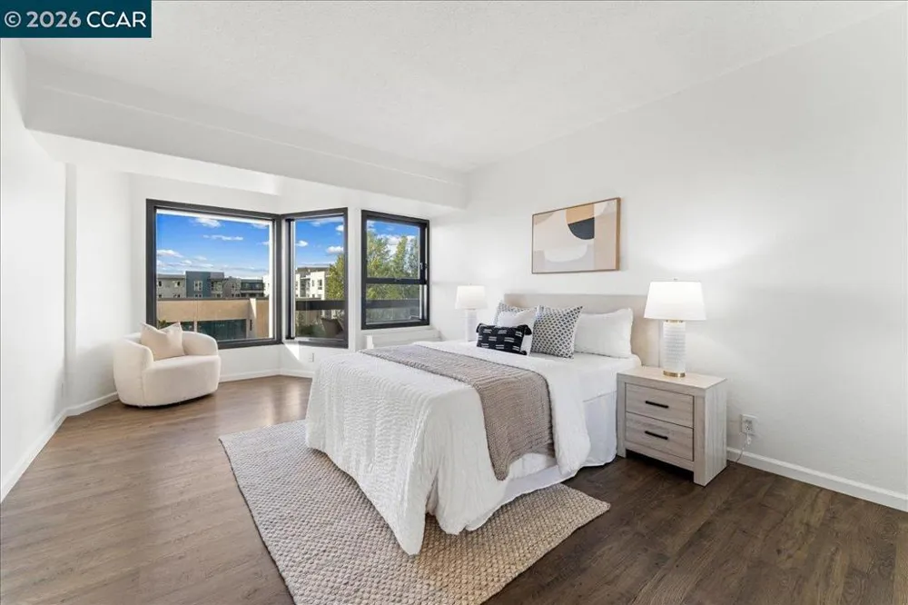 6363 Christie Ave #406 Emeryville, CA 94608