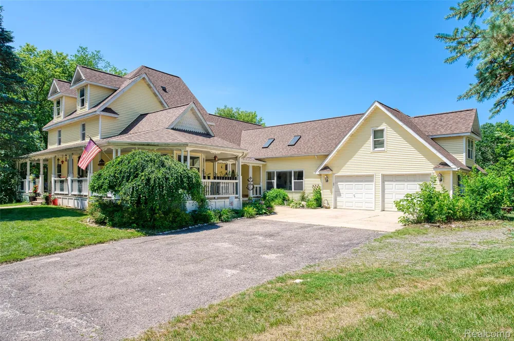 7500 Farley Road Putnam Township, MI 48169