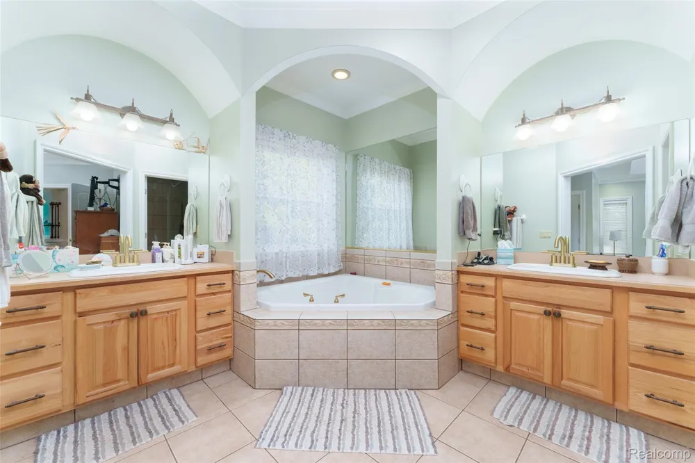 7500 Farley Road Putnam Township, MI 48169