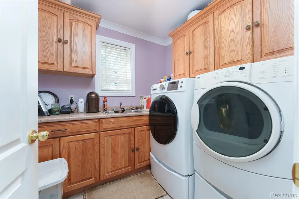 7500 Farley Road Putnam Township, MI 48169