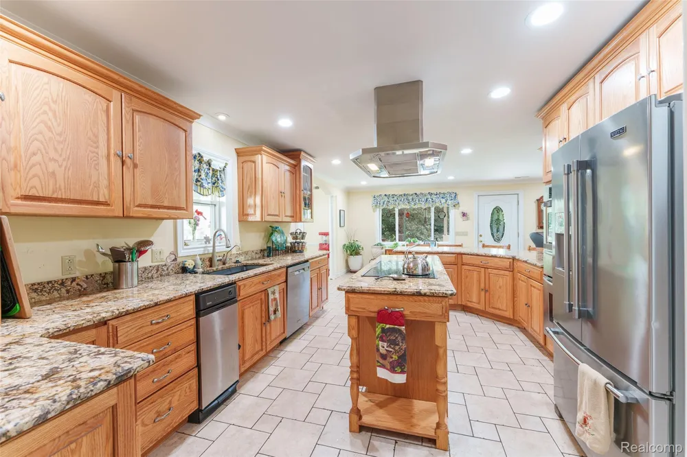 7500 Farley Road Putnam Township, MI 48169