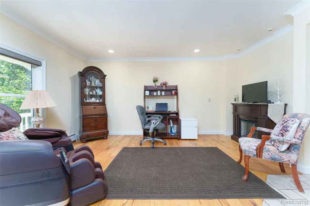 7500 Farley Road Putnam Township, MI 48169