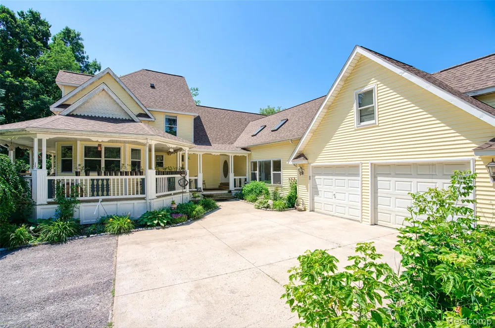 7500 Farley Road Putnam Township, MI 48169