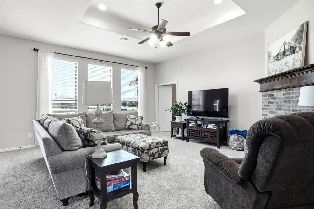 14216 Lucille Drive Newark, TX 76071