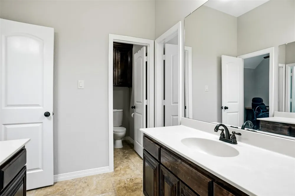 14216 Lucille Drive Newark, TX 76071