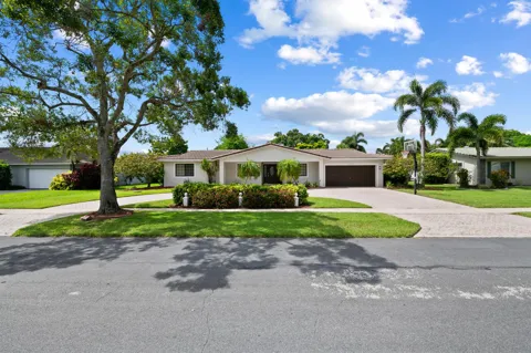 5720 SW 7th Street