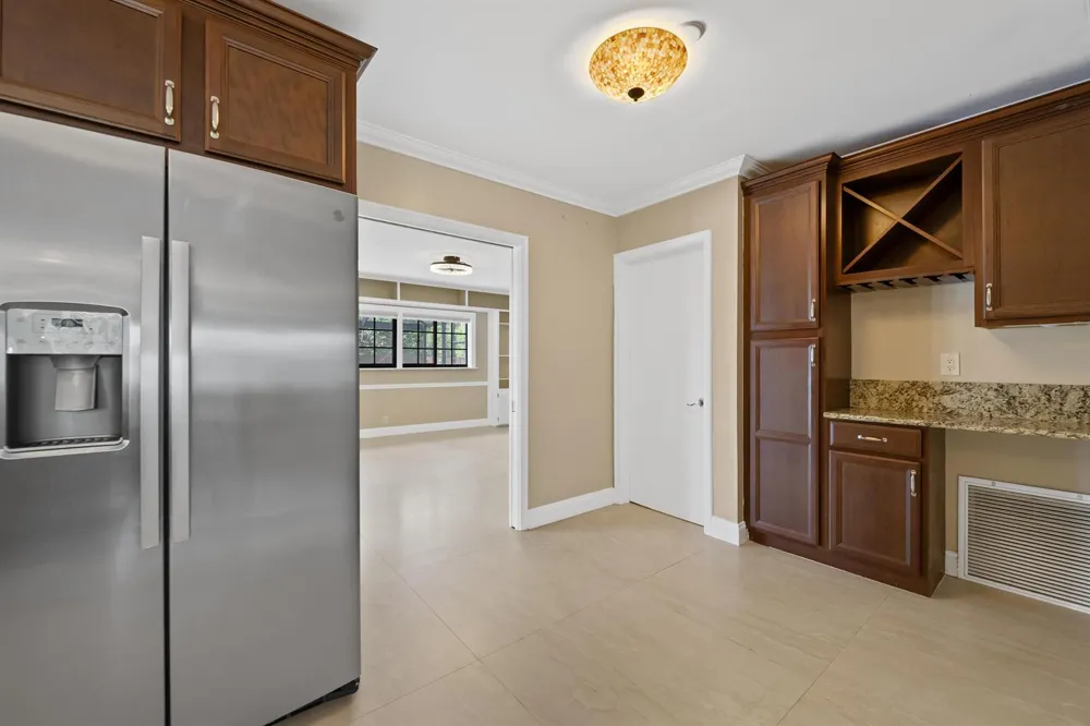 5720 SW 7th Street Plantation, FL 33317