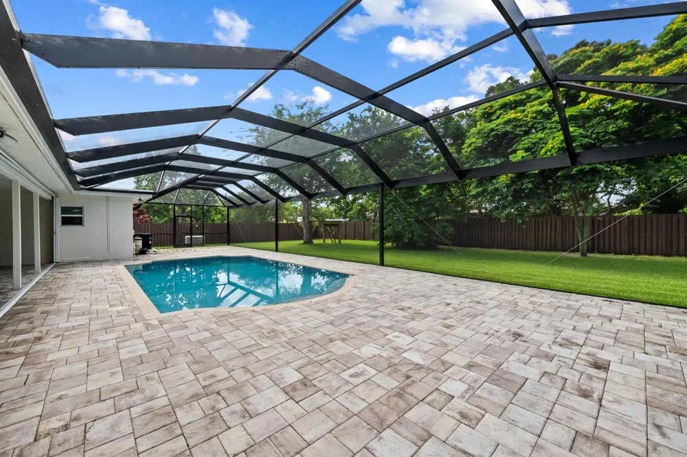 5720 SW 7th Street Plantation, FL 33317